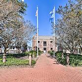 Cozy Currituck Home w/ Fire Pit Near Ferry!