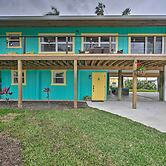 Everglades Getaway w/ Deck & Water Views!