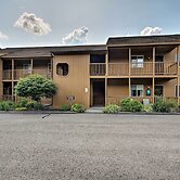 Lincoln Condo w/ Balcony - 6 Mi to Loon Mtn!