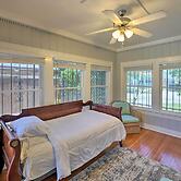 Corpus Christi Home w/ Pool & Hot Tub: Walk to Bay