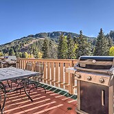 Red River Condo on Main Street w/ Mtn View!