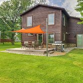 Remote Retreat: Cozy Home w/ Big Pine Lake Access!