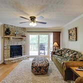 Gatehouse Condo: End Unit w/ Dtwn Gatlinburg View!