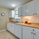 Kerrville Vacation Rental Across From River Trail!
