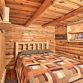 Secluded Belle Fourche Cabin: Group Friendly!