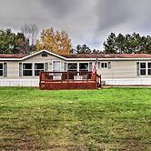 Quaint Pequot Home < 1 Mi From Lake Access!