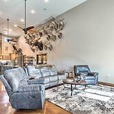 Kansas Hunting Lodge: Pets & Large Groups Welcome!