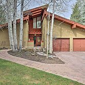 Luxe Sun Valley Retreat w/ Hot Tub, 3 Mi to Resort