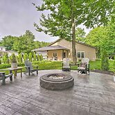Shipshewana Guest House With Fire Pit!