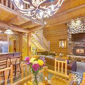 Secluded Traverse City Retreat: 11 Mi to Downtown!