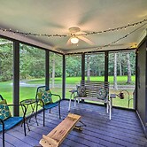 Rustic Hideaway w/ Fire Pit < 1 Mi to River!