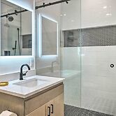 Airy Bentonville Studio < 1 Mile to City Square!