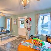 Unwind Fireside! Poconos Cottage 12 Mi to Slopes