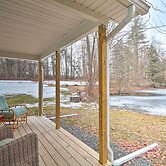 Unwind Fireside! Poconos Cottage 12 Mi to Slopes