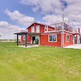 Rustic California Vacation Rental w/ Rooftop Patio