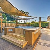 Bradenton Retreat w/ Backyard Oasis: Near Beach!