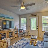 Pottsboro Home w/ Fire Pit < 1 Mi to Lake Texoma!