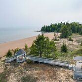 Beachfront De Tour Village Townhome w/ Patio!