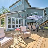 Bright Home w/ Dock on Lake Conroe!