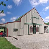 Renovated Bunkhouse on 12-acre Horse Farm!