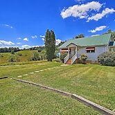 Quaint & Scenic Country Cottage, 3 Mi to New River