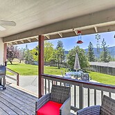 Weaverville Family Home: Mtn Views & Fire Pit