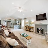 Tulsa Vacation Home ~ 3 Mi to Downtown