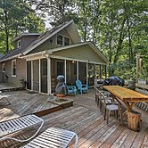 1 Mi to Lake Wallenpaupack: Pocono Mountain Home!