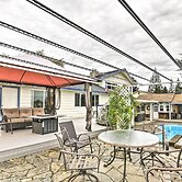 Vancouver Home w/ Hot Tub < 15 Mi to Portland!