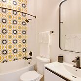 Walk to Strand Historic District: Stylish Dtwn Gem