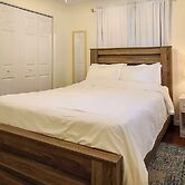 Calming Getaway: 9 Mi to Clearwater Beach!