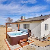 Desert Escape - Hot Tub, Fire Pit & Grill