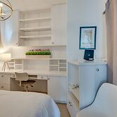 Beachfront Malibu House w/ Sauna & Ocean-view Deck