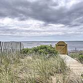 Peaceful Cottage - Steps to Matunuck Beach