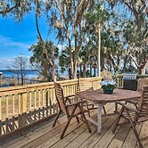 2 Living Rooms: Crescent City Home