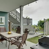 'the Aloha Green House' Retreat w/ Ocean Views!
