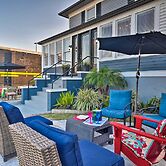Historic Renovated Home < 2 Mi to Beach & Pier!