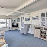 Plum Island Retreat ~ 1-block Walk to Beach!