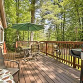 Pet-friendly Cabin w/ Fire Pit, BBQ & Great Deck!