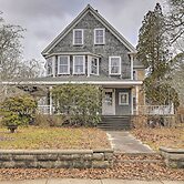 Apt on Vineyard Haven Near Nantucket Sound!