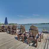 Lakefront Home w/ Rooftop Deck, Grill, Games!