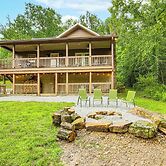'creekside Hideaway' w/ Fire Pit + Creek Access!