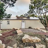 Lakehills Cabin With Fire Pit, Near Medina Lake!