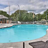 Middle Bass Condo w/ Balcony, Lake Erie Views