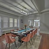 Beautifully Renovated Beach House w/ Fenced Patio!