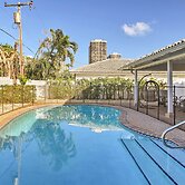 Riviera Beach Home w/ Pool - Walk to Beaches!