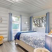 Unique Dog-friendly Log Cabin: Short Walk to Ocean