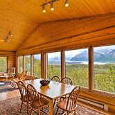 Cabin w/ Glacier Views: Walk to Matanuska River!