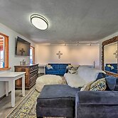 Chic Studio w/ Grill - 25 Mins to Taos Ski Valley!