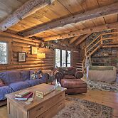 Cabin: Private Hot Tub, Walk to Pats Peak Ski Area